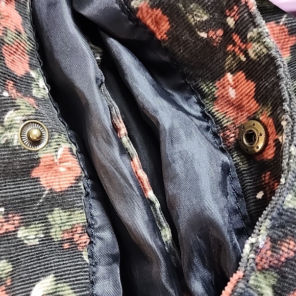 American Eagle Corduroy Purse - Picture 8 of 8